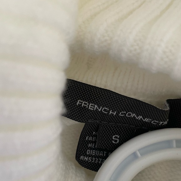 French Connection puffy sleeve sweater - Picture 3 of 3